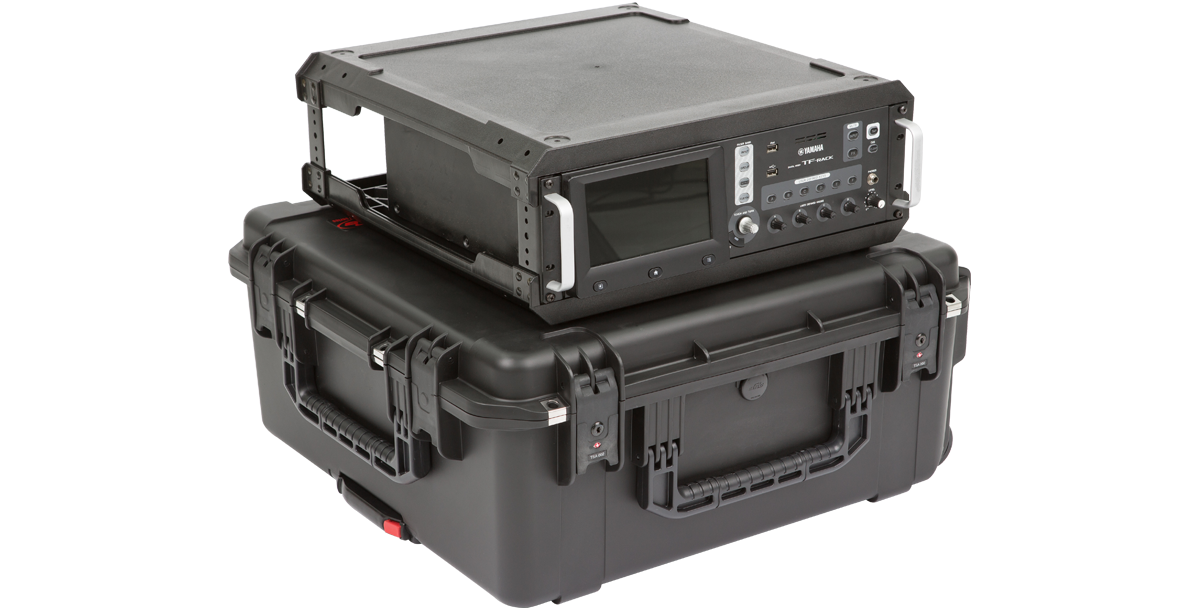 3U iSeries Fly Rack with mounted equipment on top of rugged case, showcasing waterproof design and integrated wheels for mobility.