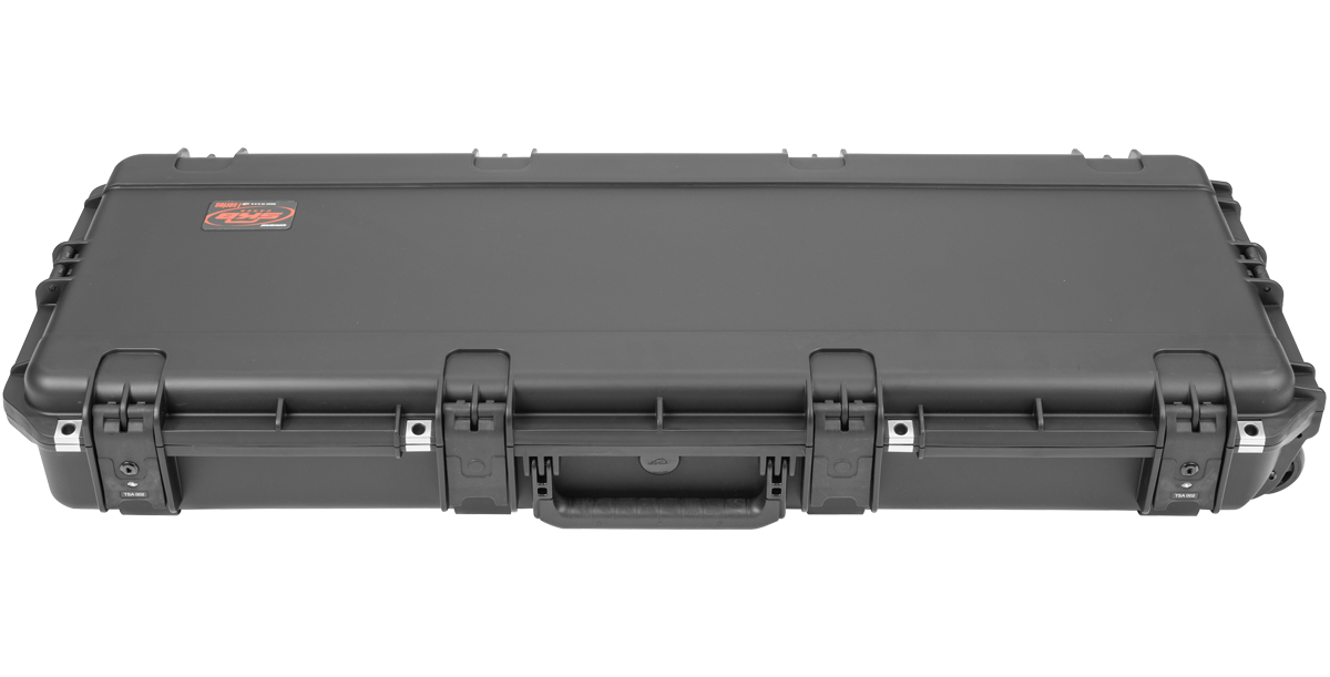 Front view of SKB iSeries Guitar Case - Les Paul Waterproof closed, highlighting rugged build and TSA lock compatibility.