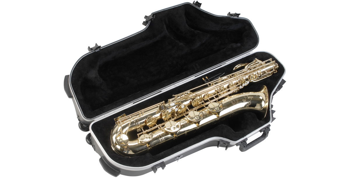 Contoured Pro Baritone Sax Case with Wheels