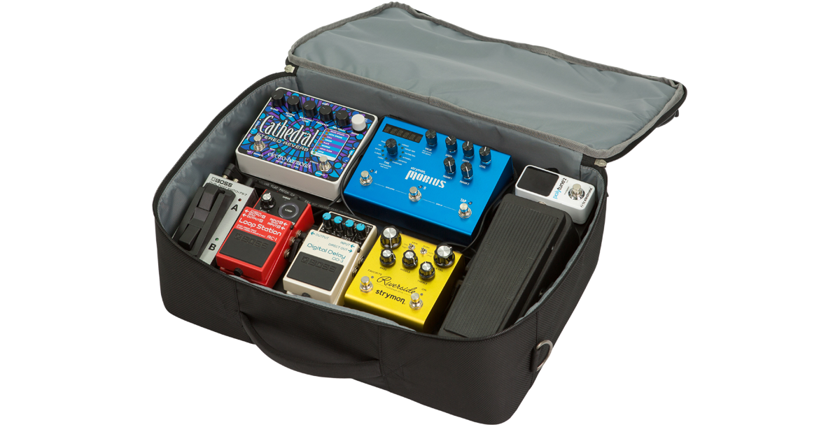 Think Tank Soft Bag w/1SKB-PB1712 Pedalboard