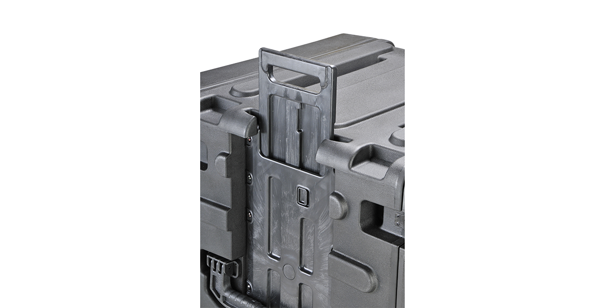 Retractable handle detail on 20-Inch Rolling Shock Rack for convenient rolling transport of heavy-duty equipment cases.