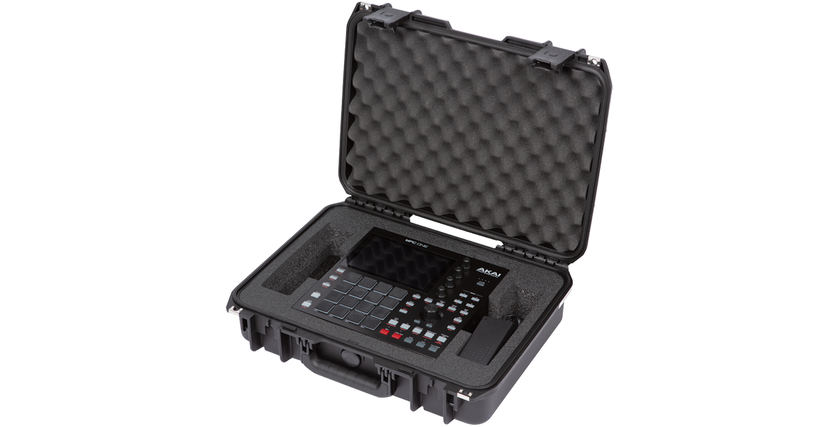 iSeries 1813-5 AKAI MPC One + Case