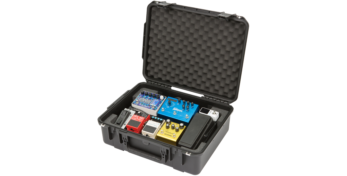 iSeries 2015-7 Case w/ 1SKB-PB1712 Pedalboard