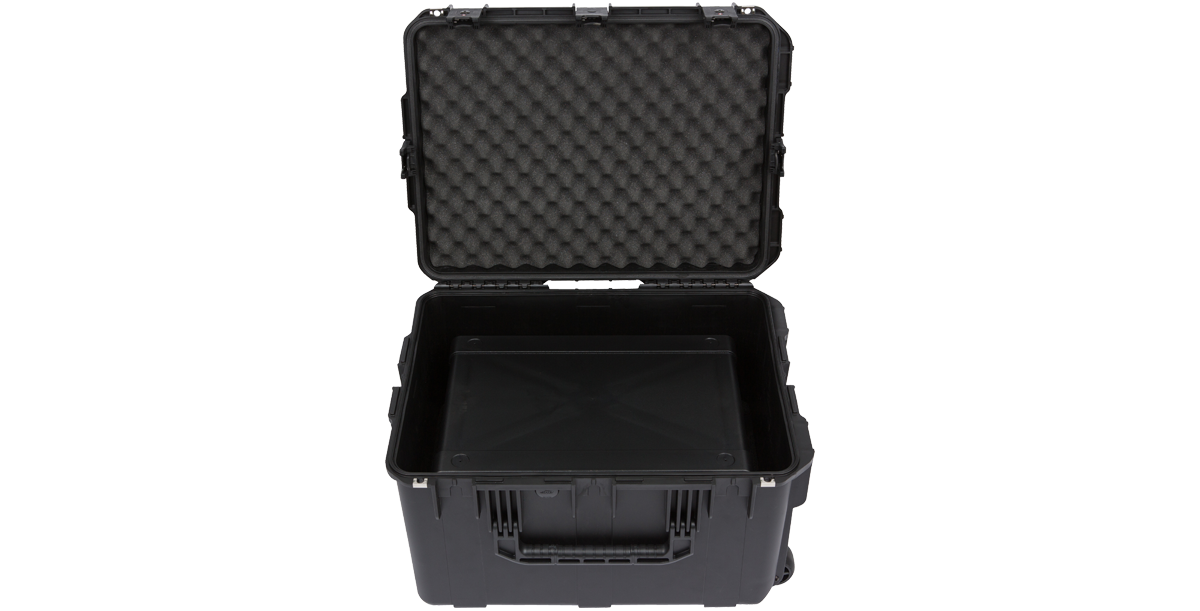 Open 4U iSeries Guitar FX Fly Rack with empty foam compartment and reinforced lid for shock-resistant gear storage.