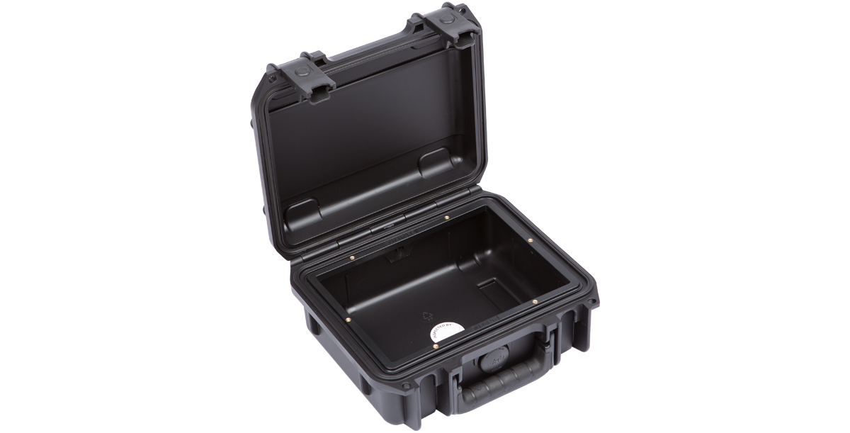 Open 3i-0907-4 case compatible with 3i-0907-PRK Panel Mounting Ring Kit, ideal for custom accessory installations.
