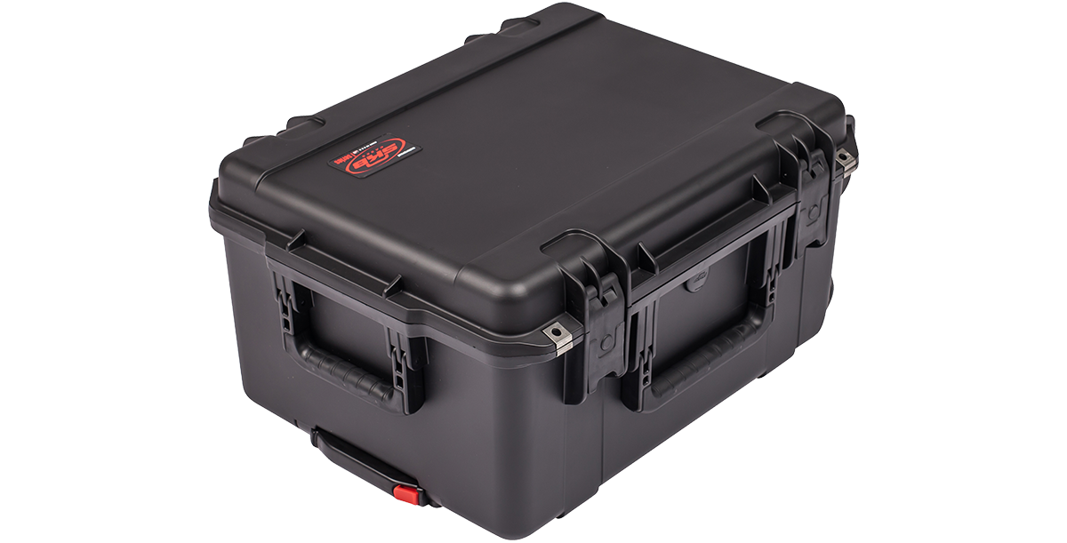 Closed iSeries 2015-10 Waterproof Case with reinforced latches and compact design, perfect for protecting household or video equipment.