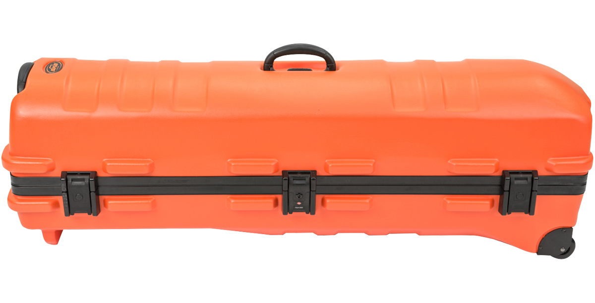 Side view of ATA Staff Pro XL Golf Travel Case with TSA-approved locks and wheels, built for secure and mobile golf travel.