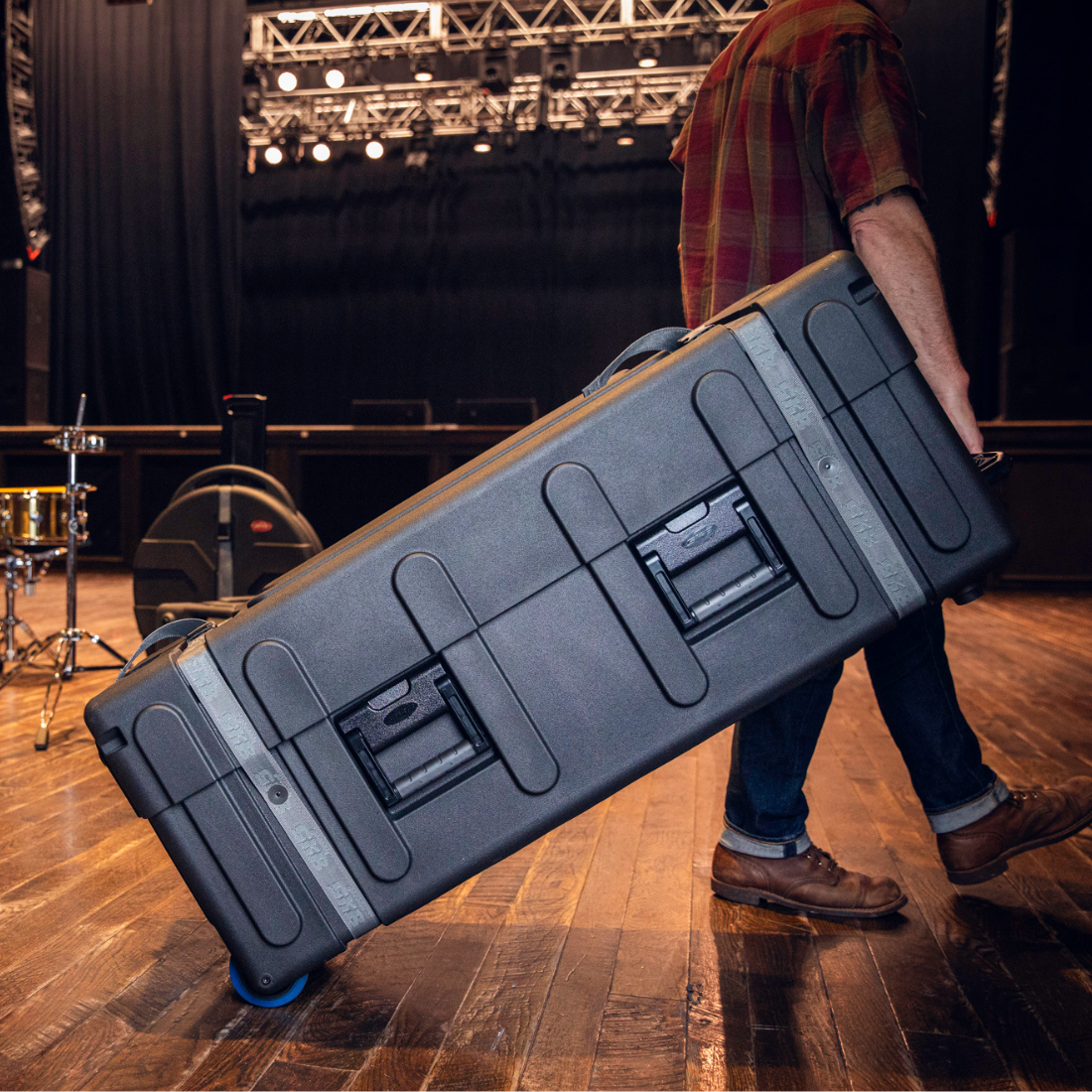 Large Drum Hardware Case with Wheels