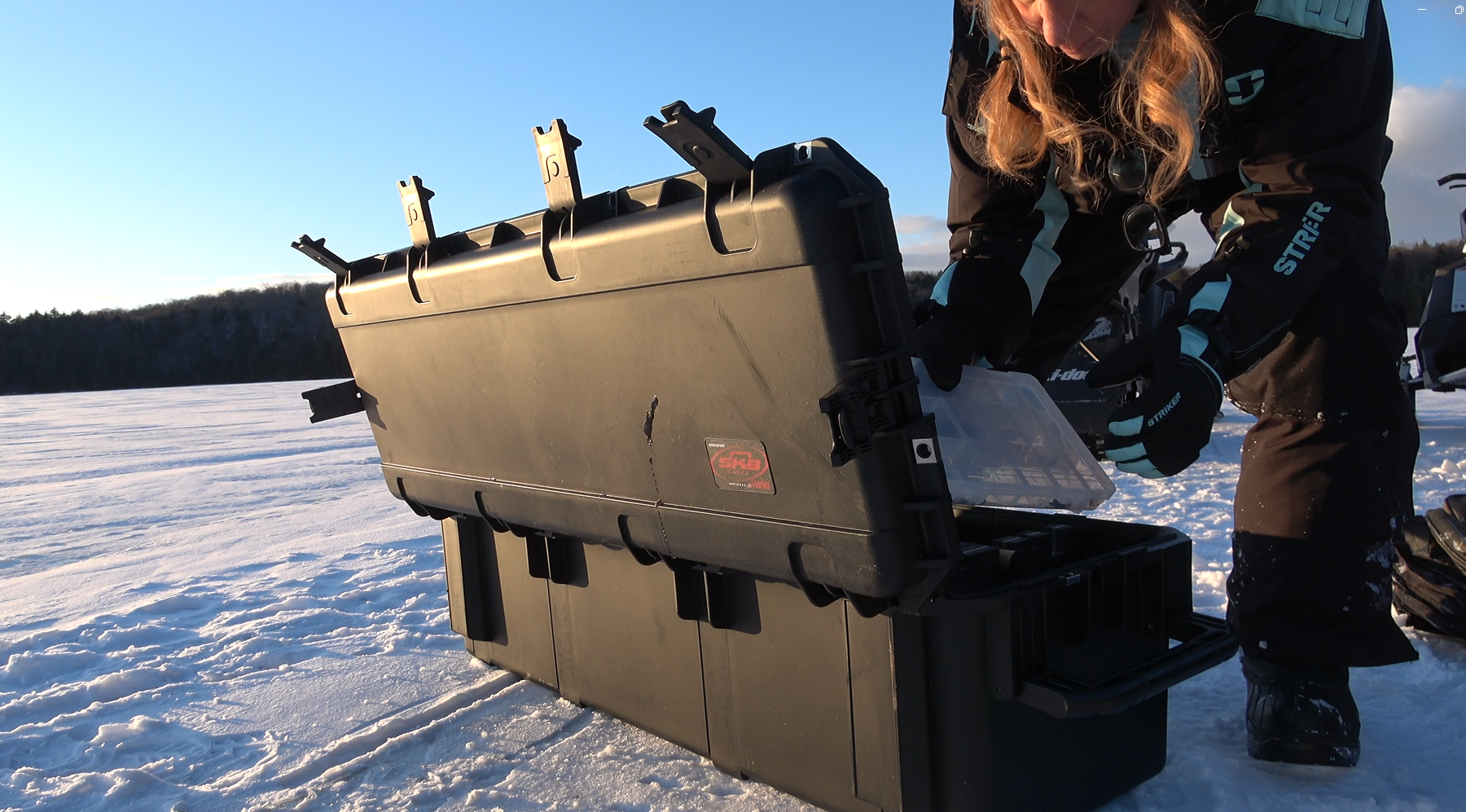 iSeries 4213-12 Fishing Locker - Waterproof Ice Fishing iSeries 4213-12 Fishing Locker - Waterproof Ice Fishing
