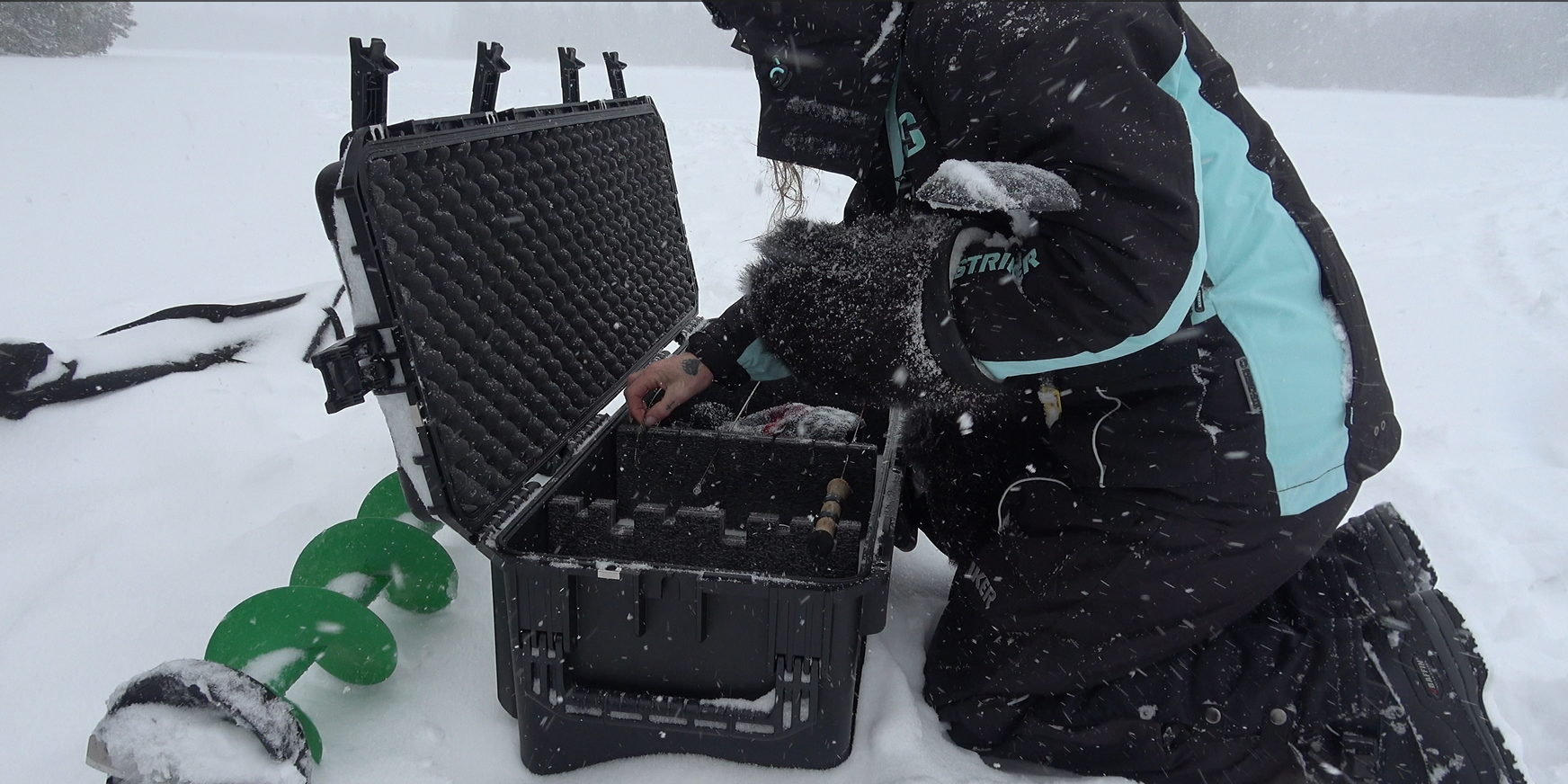 iSeries 4213-12 Fishing Locker