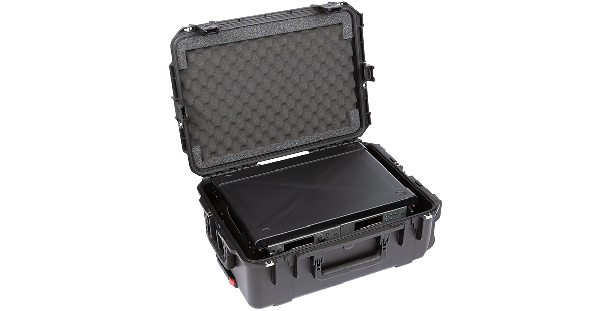 SKB 2U iSeries Fly Rack with mounted gear in open case, foam-lined for shock protection and ideal for TSA inspections.