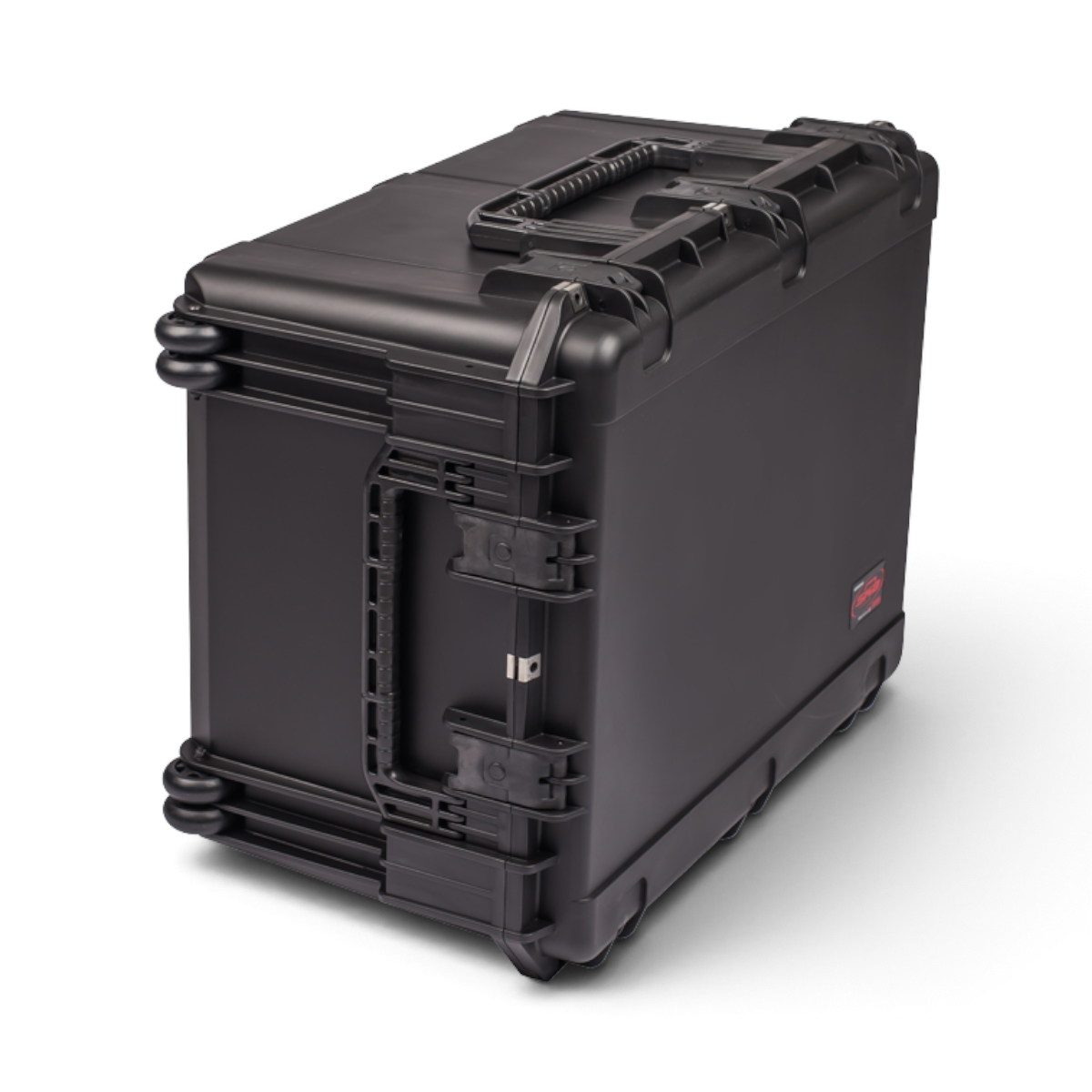 SKB Cases iSeries 2922-16 black waterproof injection molded polypropylene equipment case with wheels and trigger latches
