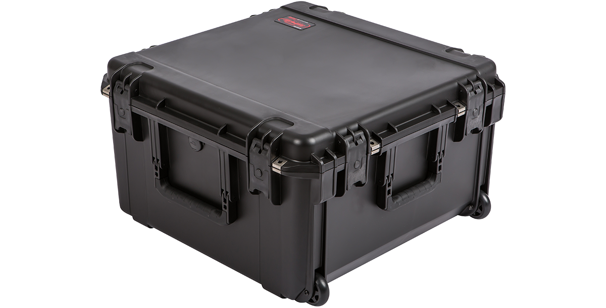 Closed iSeries Waterproof Case with heavy-duty latches and padlock loops, built for ultimate protection of vacuum accessory kits.