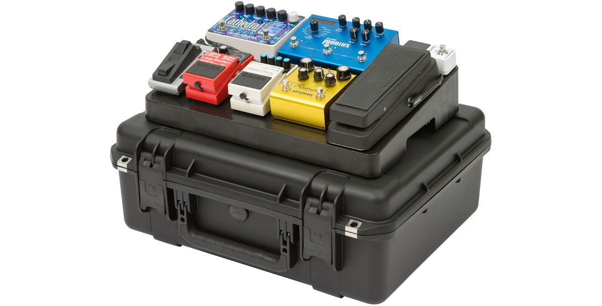 iSeries 2015-7 Case w/ 1SKB-PB1712 Pedalboard