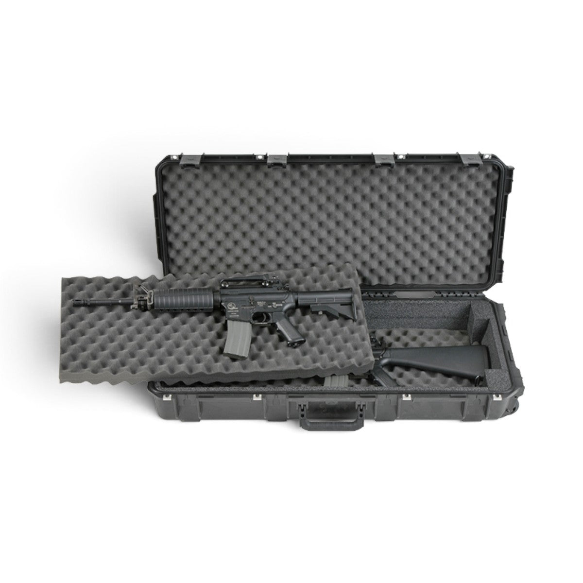 SKB Cases iSeries double M4 rifle case in black with protective foam bunk-bed system and lid cushioning