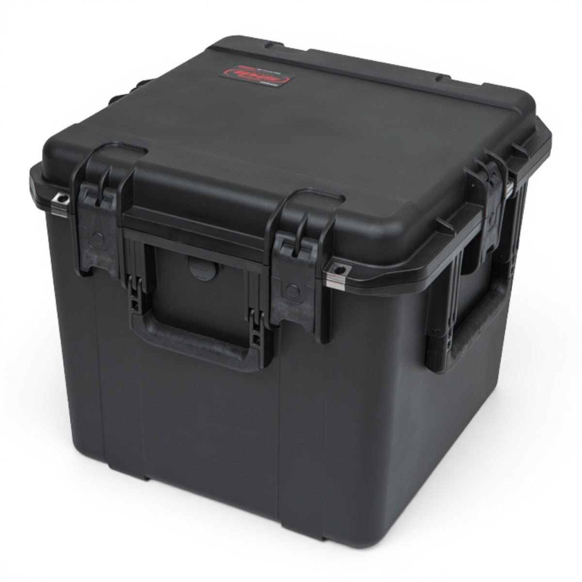 SKB Cases iSeries 1717-16 black waterproof injection molded polypropylene equipment case with trigger latches
