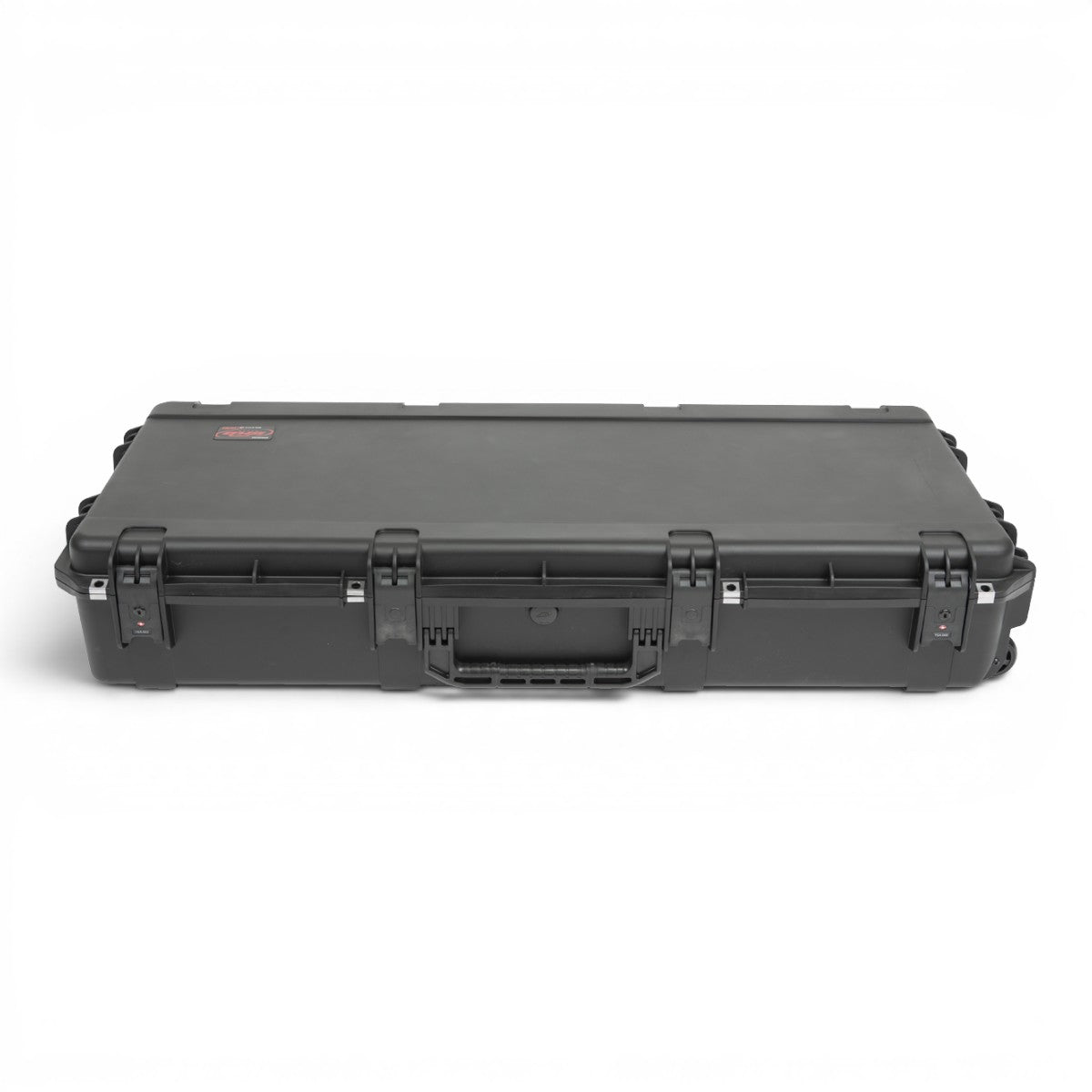 SKB Cases iSeries 61-note keyboard case in black, featuring a waterproof, military-grade polypropylene design.