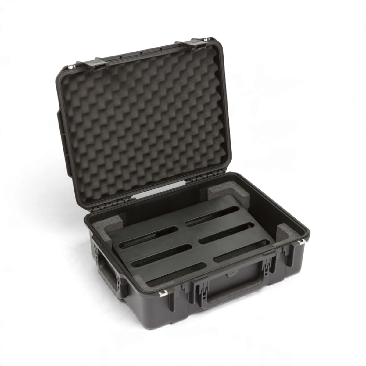 SKB Cases iSeries 2015-7 waterproof hard case with an integrated black non-powered pedalboard and foam interior