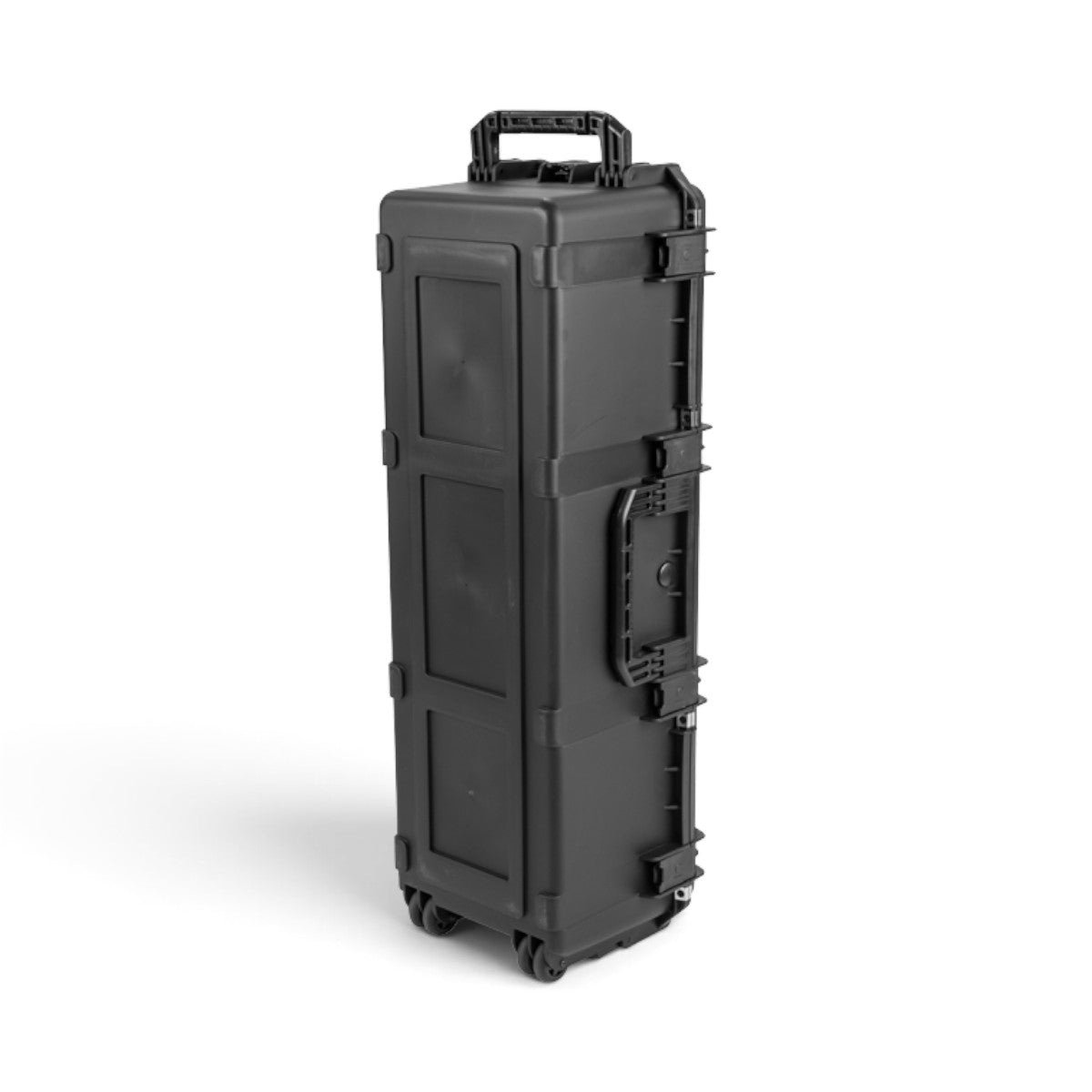 SKB Cases iSeries 4 rifle locker in black, featuring a durable, watertight design with wheels and a tow handle.