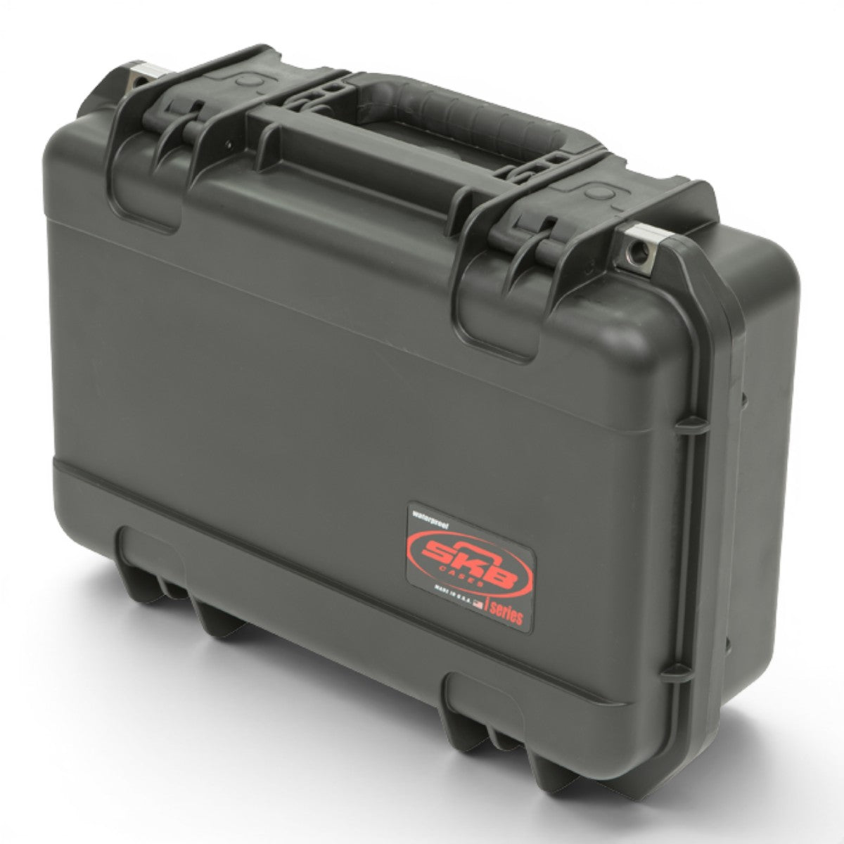 SKB Cases iSeries 1610-5 black waterproof injection molded polypropylene equipment case with trigger latches